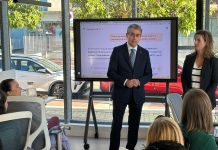 Murcia se pone a la cabeza del turismo: Empresarios aprenden a usar la Inteligencia Artificial para mejorar el servicio